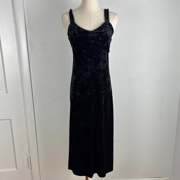 Jessica Simpson Dresses & Skirts - Jessica Simpson Velvet Slip Dress Gown Whimsigoth Fairy Grunge Witchy‎ Vampy XS